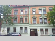 Titelbild für Diese Angebot besteht aus drei Häusern welche auf zwei Grundbücher