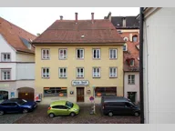 Titelbild für Dieses Wohn- und Geschäftshaus ist komplett unterkellert und verfügt insgesamt