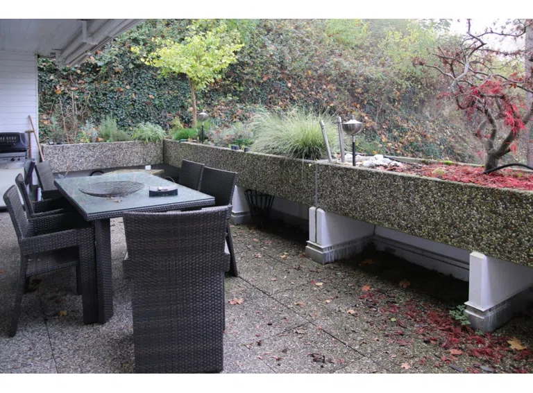 Terrasse vom Schlafzimmer her