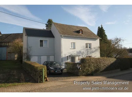 Straßenansicht Front