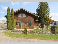 Titelbild für Dieser Holzstadel, in leicht erhöhter Lage, befindet sich auf einem