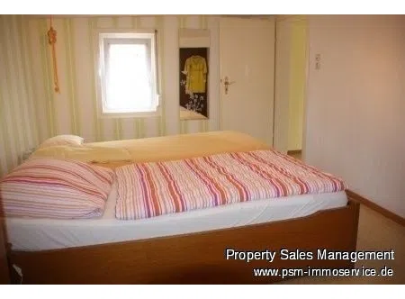 Schlafzimmer Eltern.png.png